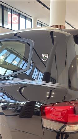 تۆیۆتا لاند کروزەر